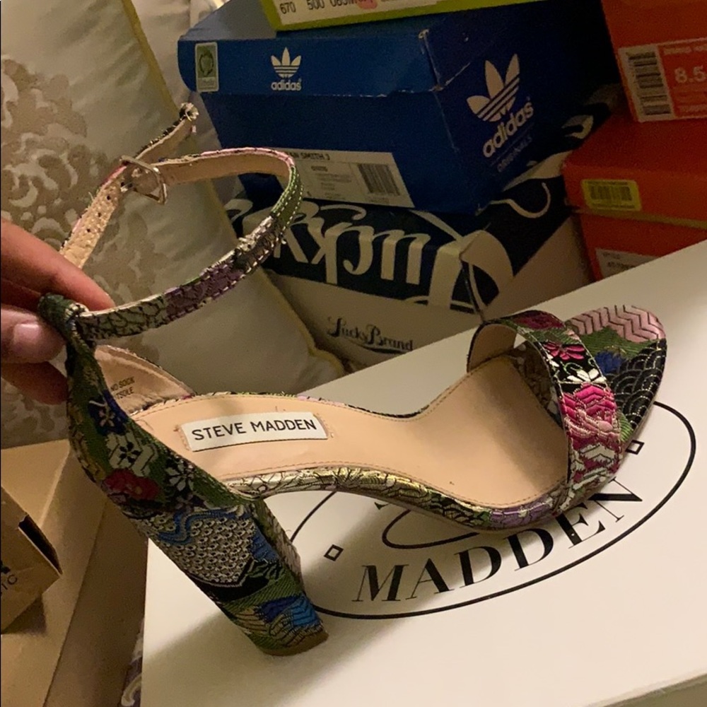 Steve Madden heel